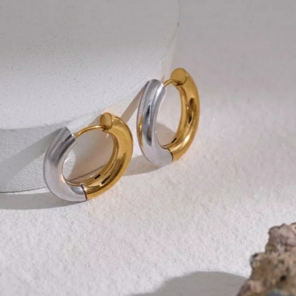 NEW 18K Gold Plated Two-Tone Silver + Gold Small Hoop Earrings - Picture 2 of 9